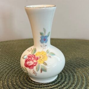 Vtg China Decorative Ceramic Floral Pattern Mini Gold Rimmed Bud Vase 3.75 inch.